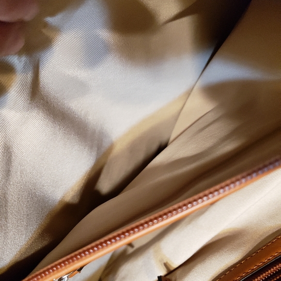 tote - Picture 3 of 7